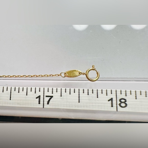 Dainty V Necklace  💛 Real 18 Karat Solid Gold Jewelry 💛 - Picture 8 of 8